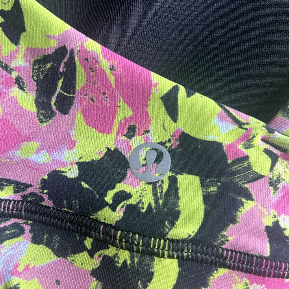 Lululemon || Energy Bra || Medium Support || B-D Cups - Picture 6 of 8